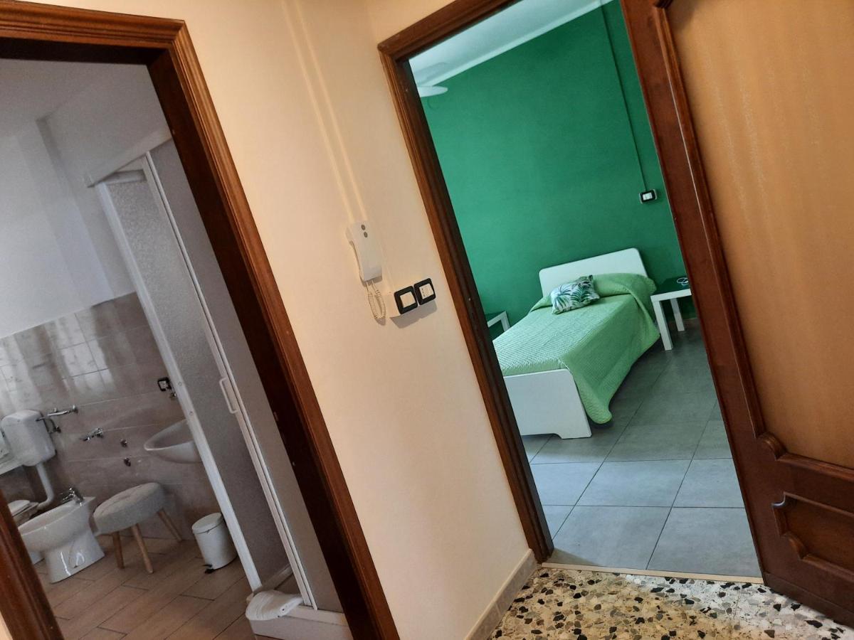 Locanda Della Luna Rossa Calosso Exteriér fotografie