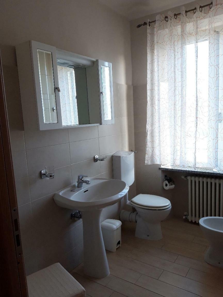 Locanda Della Luna Rossa Calosso Exteriér fotografie